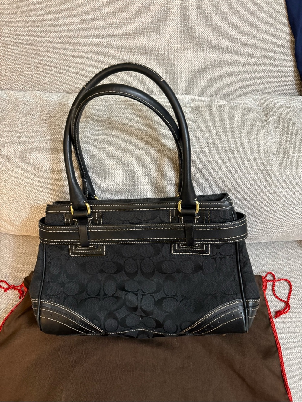 Coach Vintage Y2K Black Signature Canvas Tote with Brass Accent and Tassel - Picture 3 of 8